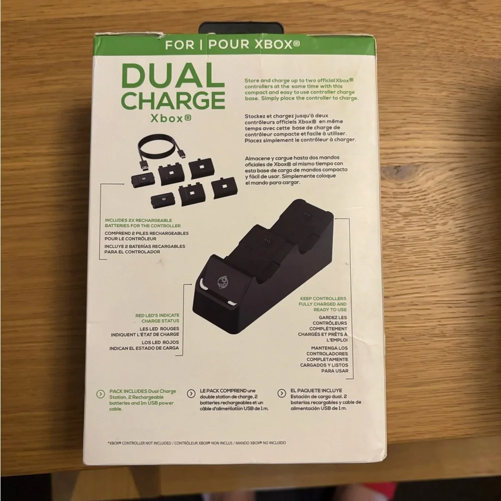 Collective Minds Xbox Dual Charge Station for Xbox Controllers
